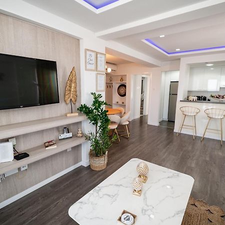 Lazuli Beachfront Sea View Ap144 Lárnaka Kültér fotó