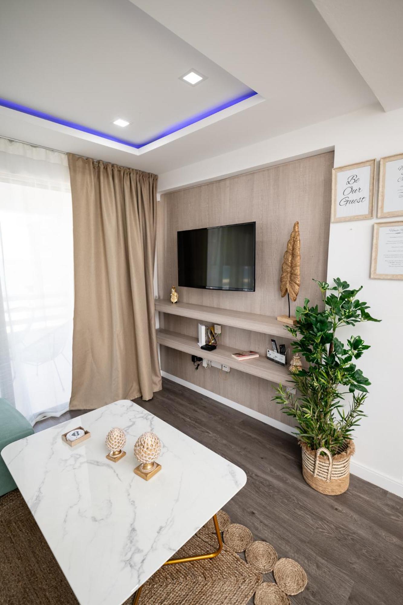 Lazuli Beachfront Sea View Ap144 Lárnaka Kültér fotó
